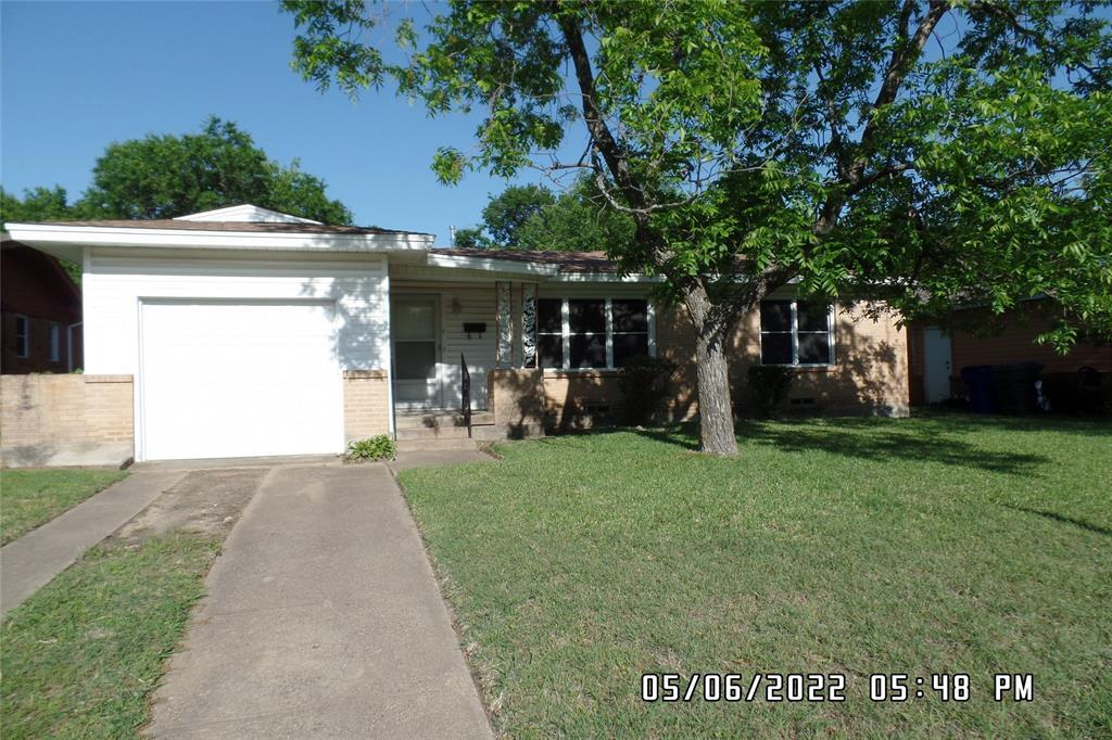 Property Photo: 3830 Vanette Lane TX 75216