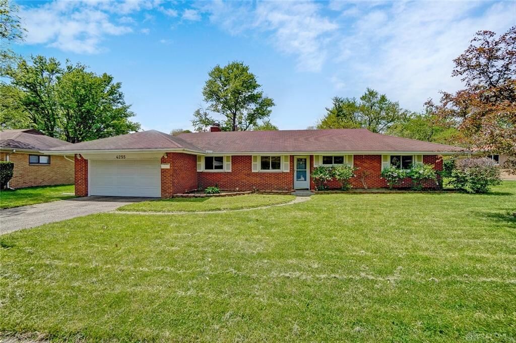 Property Photo:  4255 Maxlin Road  OH 45429