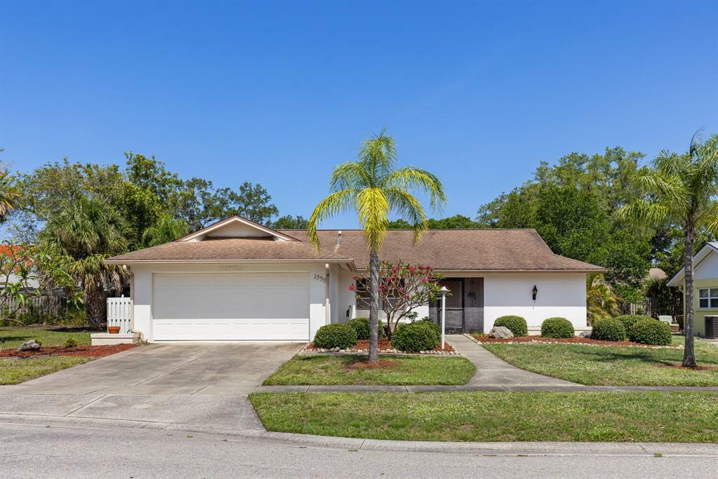 Property Photo:  1338 Kirkwood Lane  FL 34232 