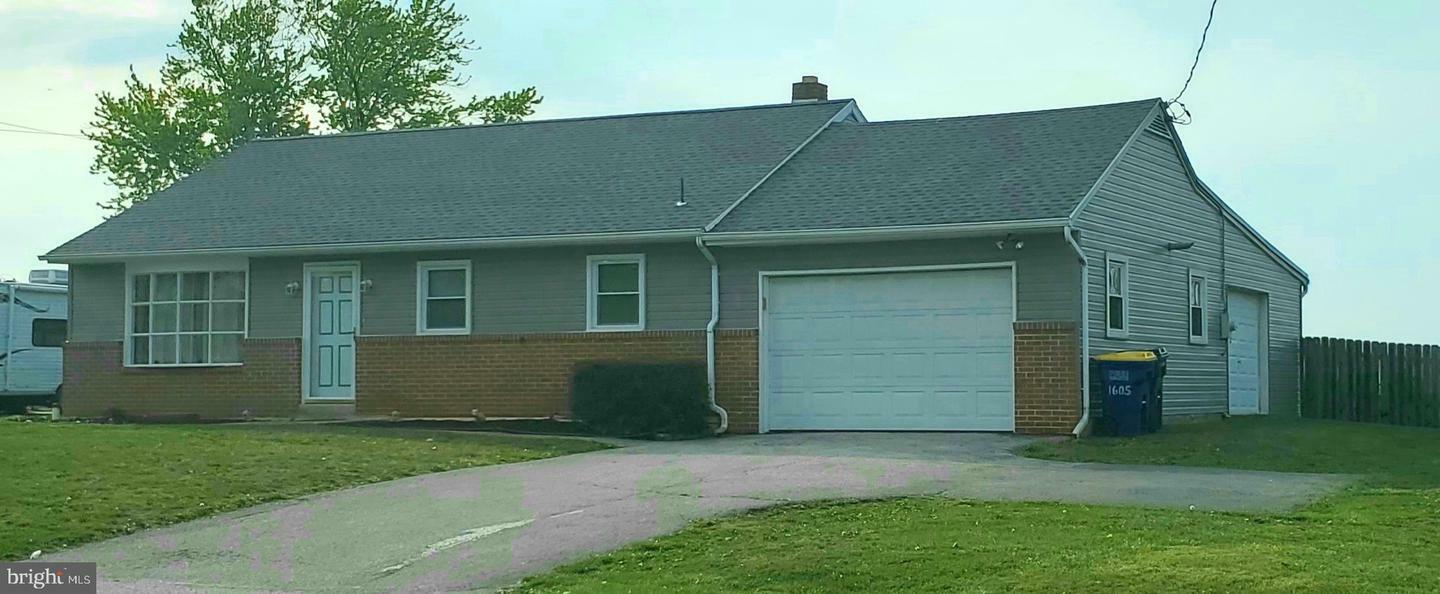 Property Photo:  1605 Church Road  PA 17408 