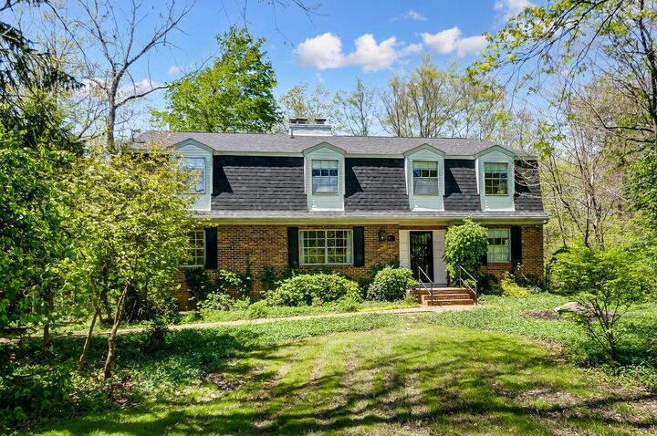 917 Plum Ridge  Columbus OH 43213 photo