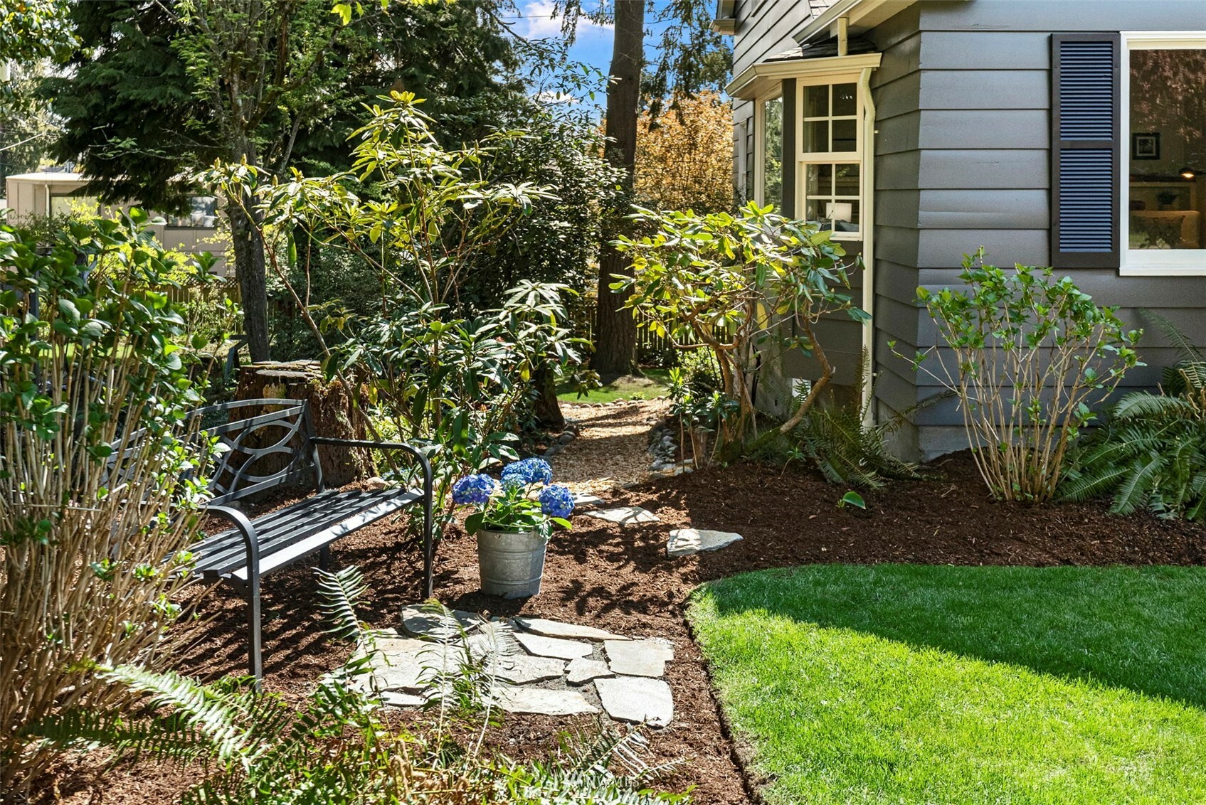 Property Photo:  510 Farallone Avenue  WA 98466 