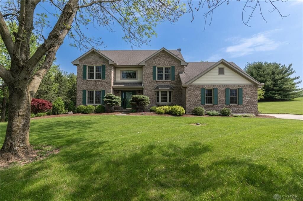 Property Photo: 1884 Hillview Court OH 45385