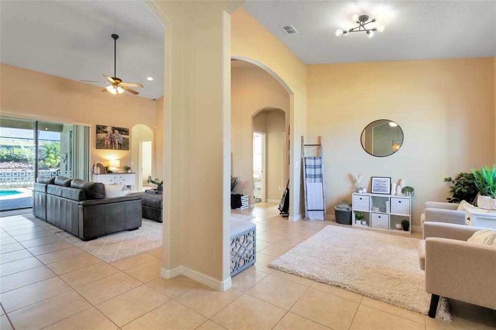 Property Photo:  10817 Wyandotte Drive  FL 34711 