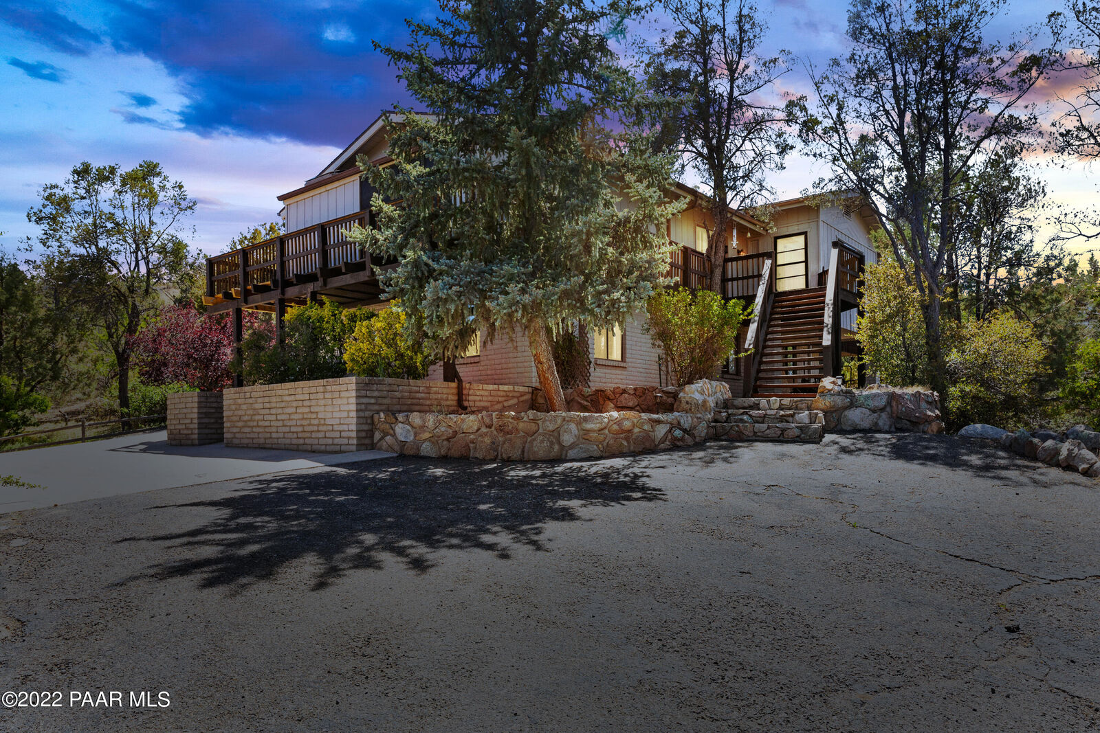 Property Photo: 2095 N Holly Drive AZ 86305