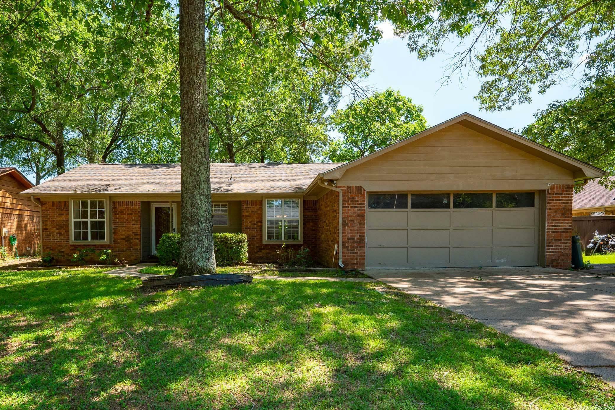 Property Photo:  2807 Wills Court  AR 72034 