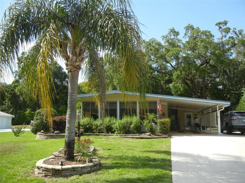 Property Photo:  330 Ivanhoe Circle  FL 32159 