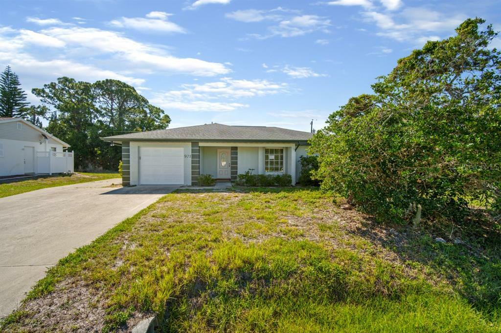 Property Photo:  971 Mohawk Road  FL 34293 