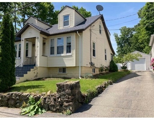 Property Photo:  14 Shakespeare Rd  MA 02451 