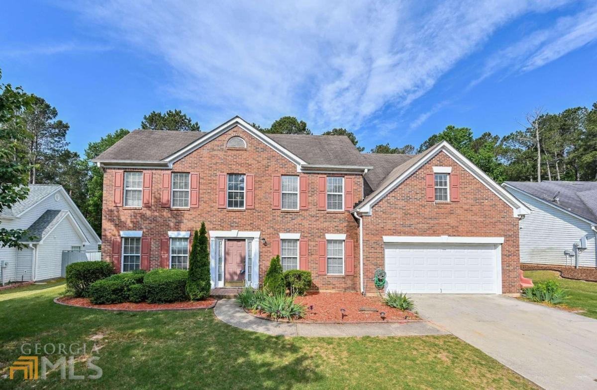 Property Photo: 1100 Tributary Way GA 30019