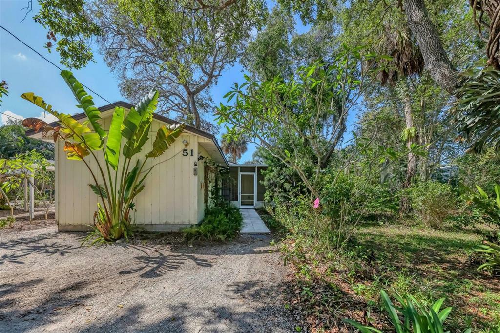 Property Photo:  51 1st Avenue  FL 34223 