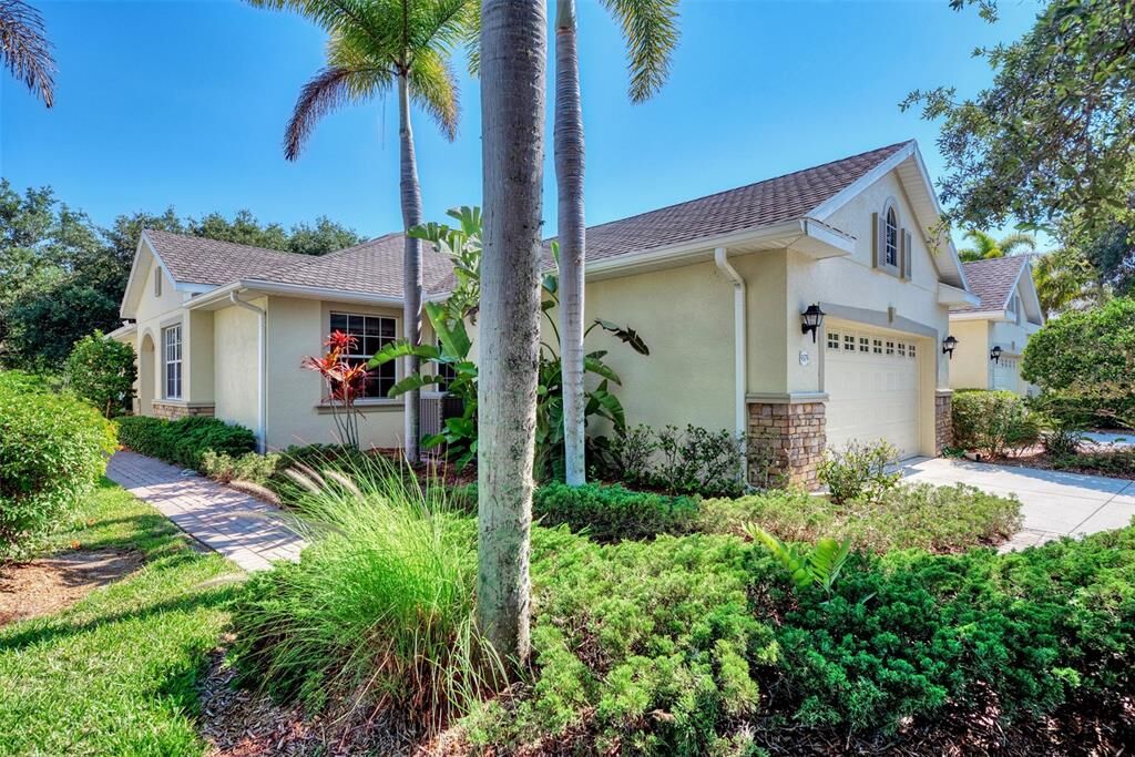 Property Photo: 9379 Carnaby Drive FL 34293