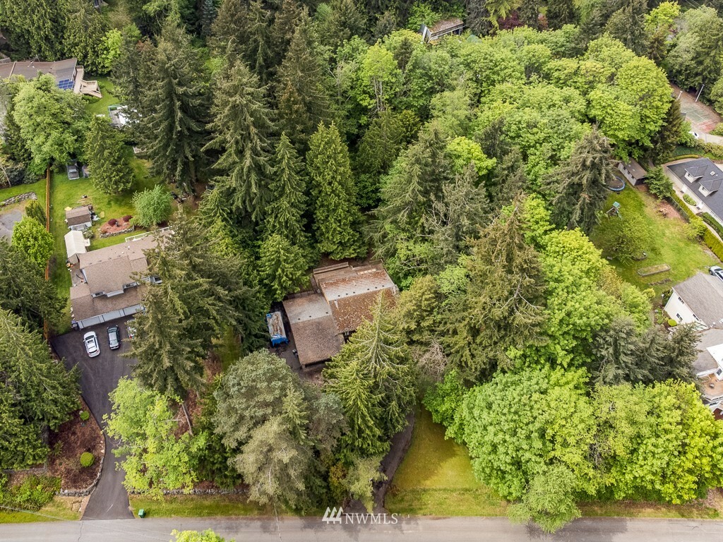 Property Photo:  6624 Pictorial Avenue  WA 98026 