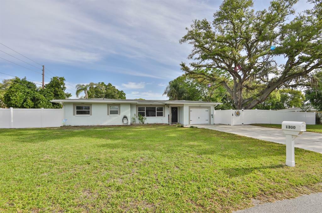 Property Photo:  1300 Bayview Drive  FL 33756 