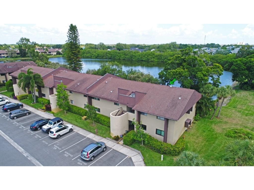Property Photo:  10735 Village Club Circle N 105  FL 33716 