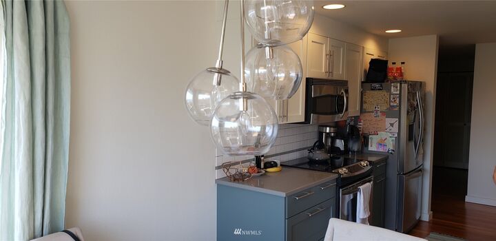 Property Photo:  505 W Roy Street #402  WA 98119 