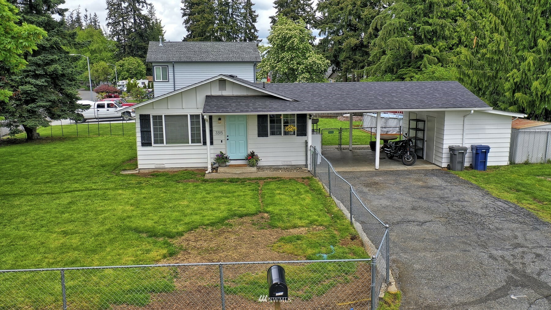 Property Photo:  3315 177th Place NE  WA 98223 