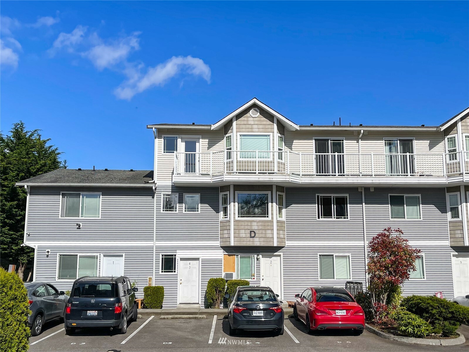Property Photo: 3322 148th Street SW D3 WA 98087