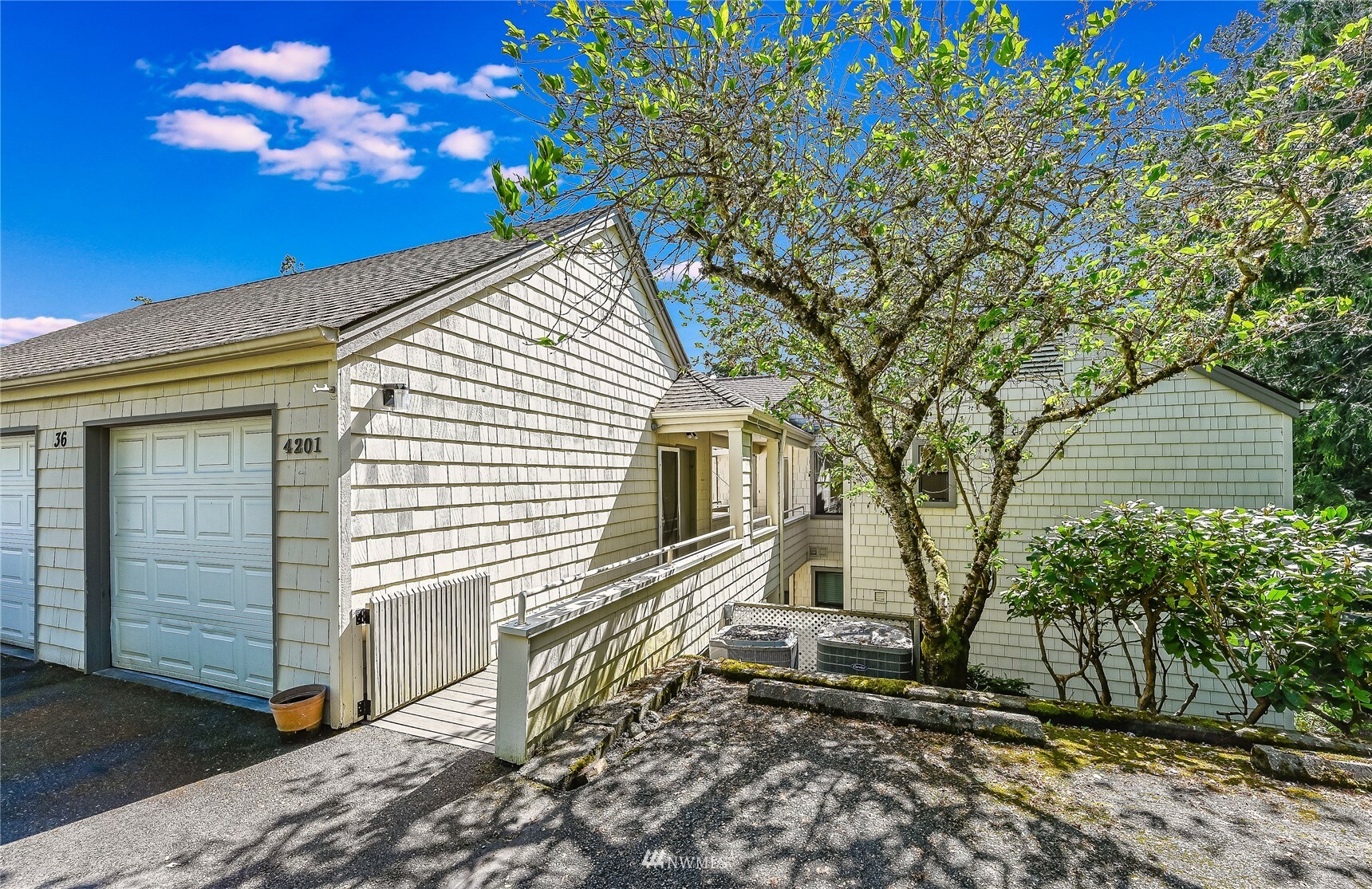 Property Photo: 4201 221st Place SE WA 98029