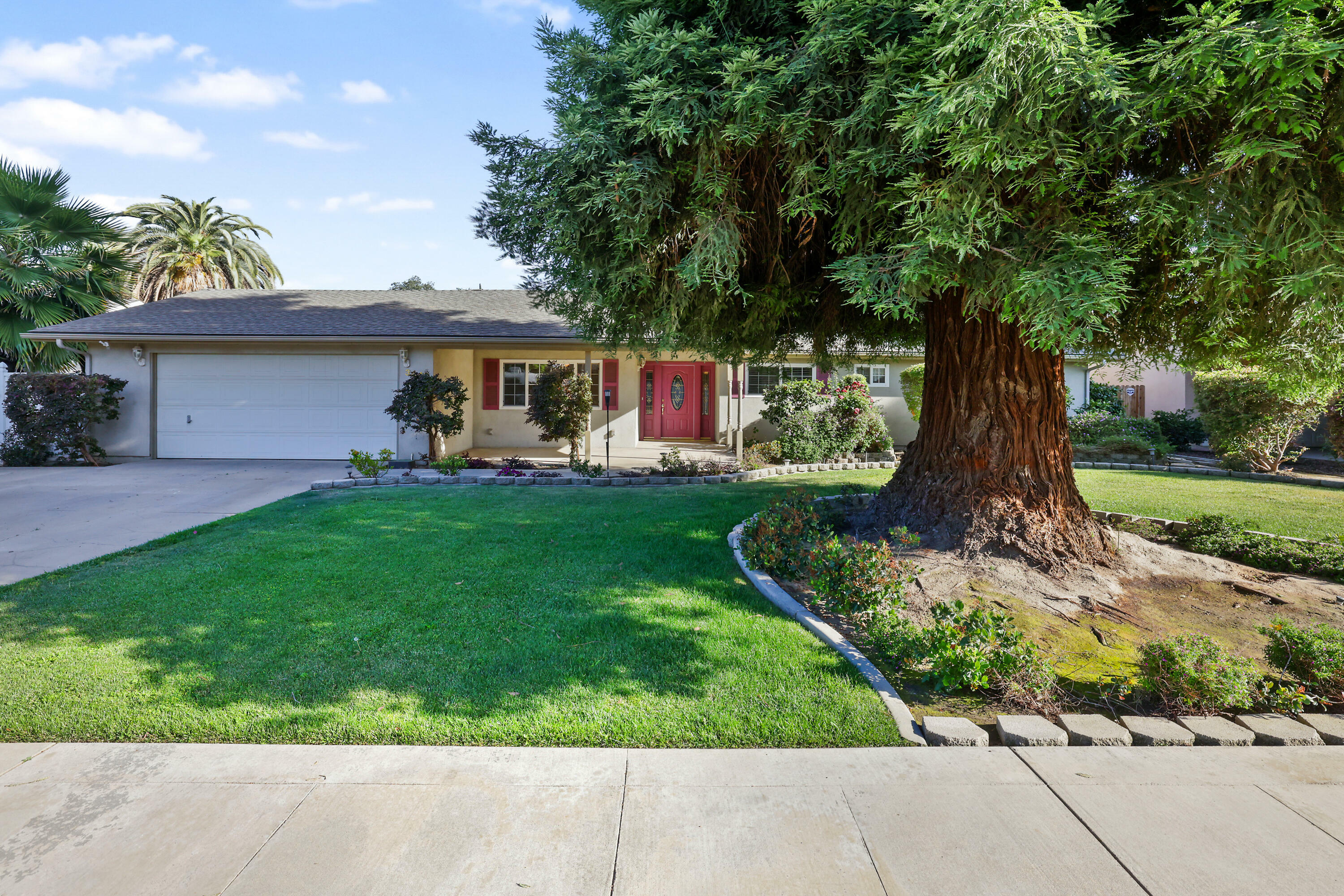 Property Photo:  3447 W Royal Oaks Drive  CA 93277 