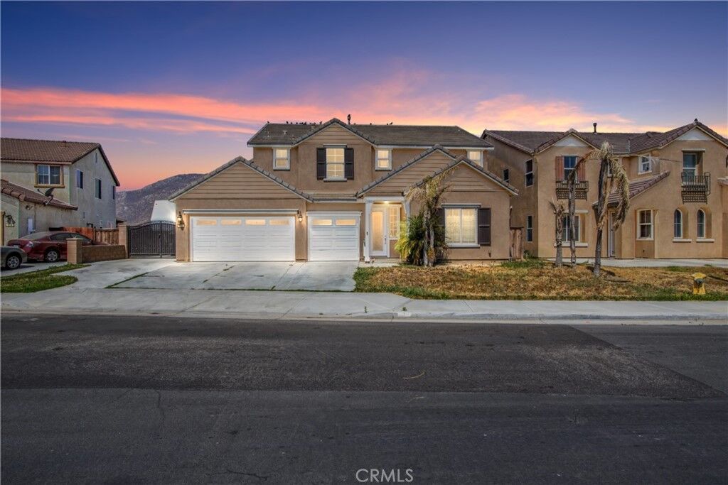 Property Photo: 372 Mossy Oak Way CA 92582