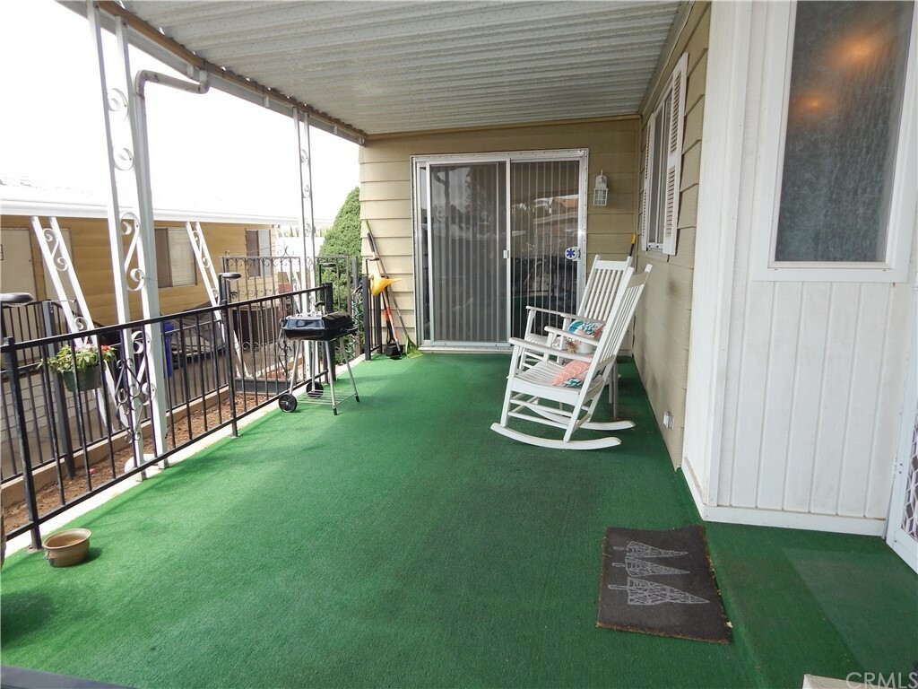 Property Photo:  10622 Bryant Street 52  CA 92399 