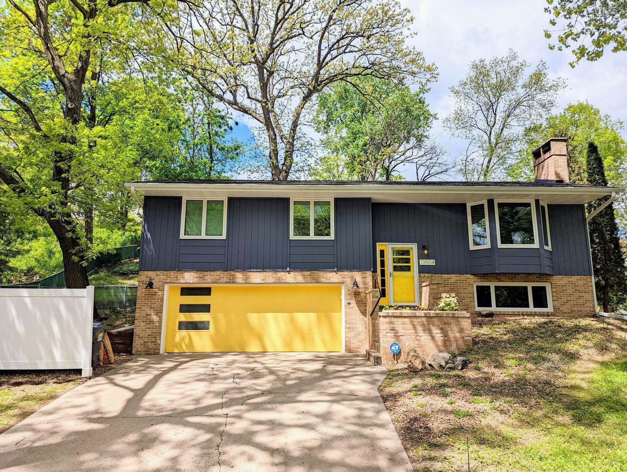 Property Photo:  13504 Clinton Place  MN 55337 