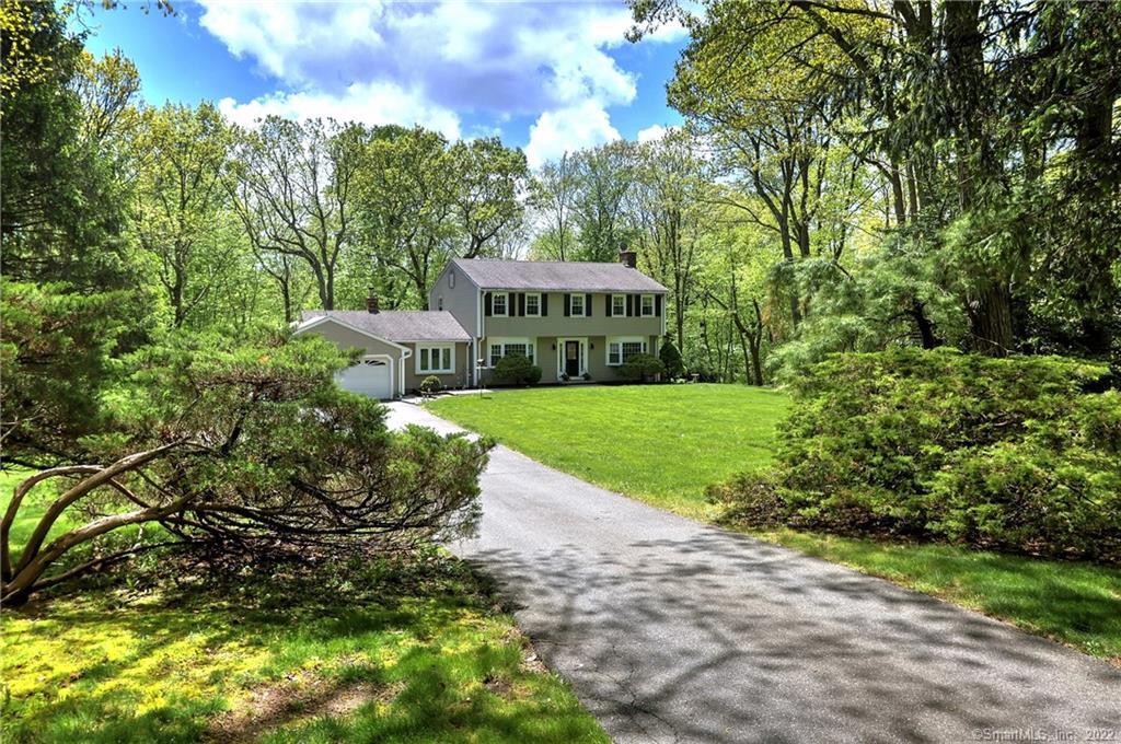Property Photo: 19 Huntington Circle CT 06484