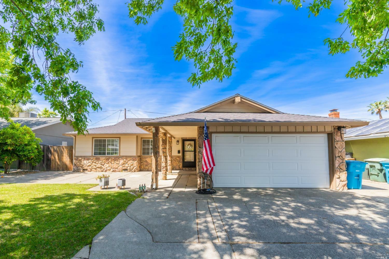 420 Deodara Street  Vacaville CA 95688 photo