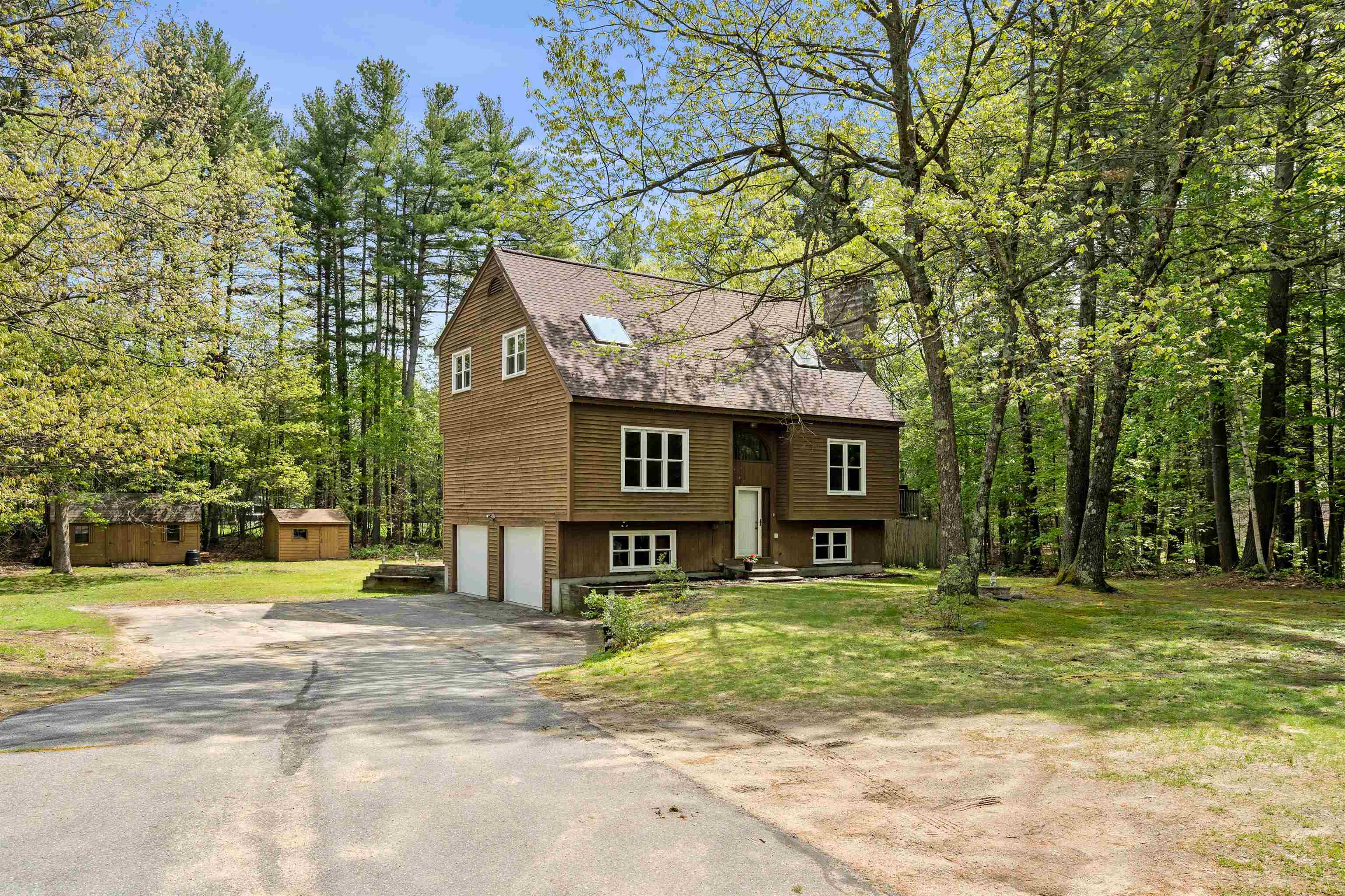 Property Photo:  496 Boston Post Road  NH 03031 