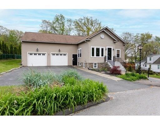 Property Photo:  18 Angelo St  MA 01604 