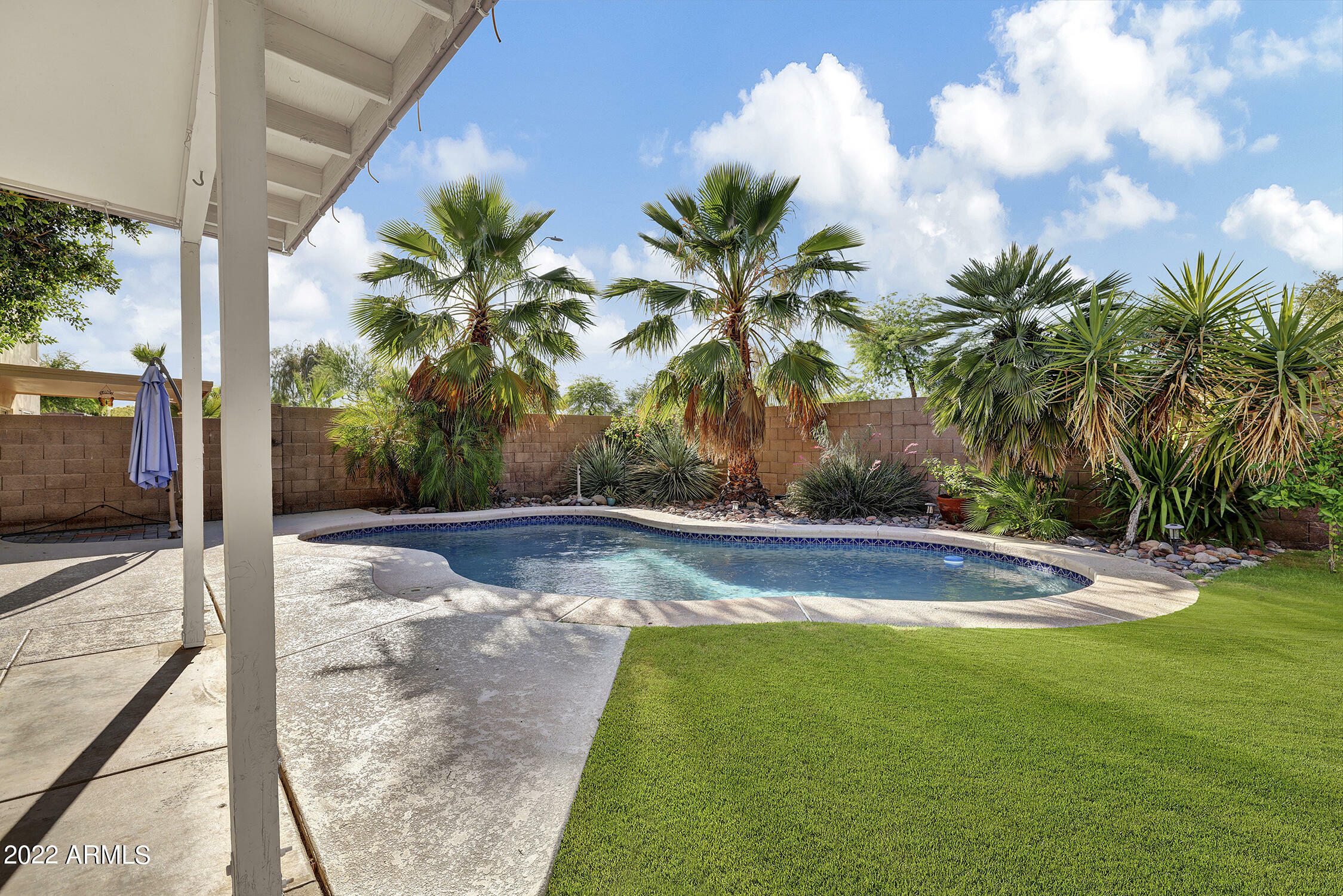 Property Photo: 7148 W Crest Lane AZ 85310