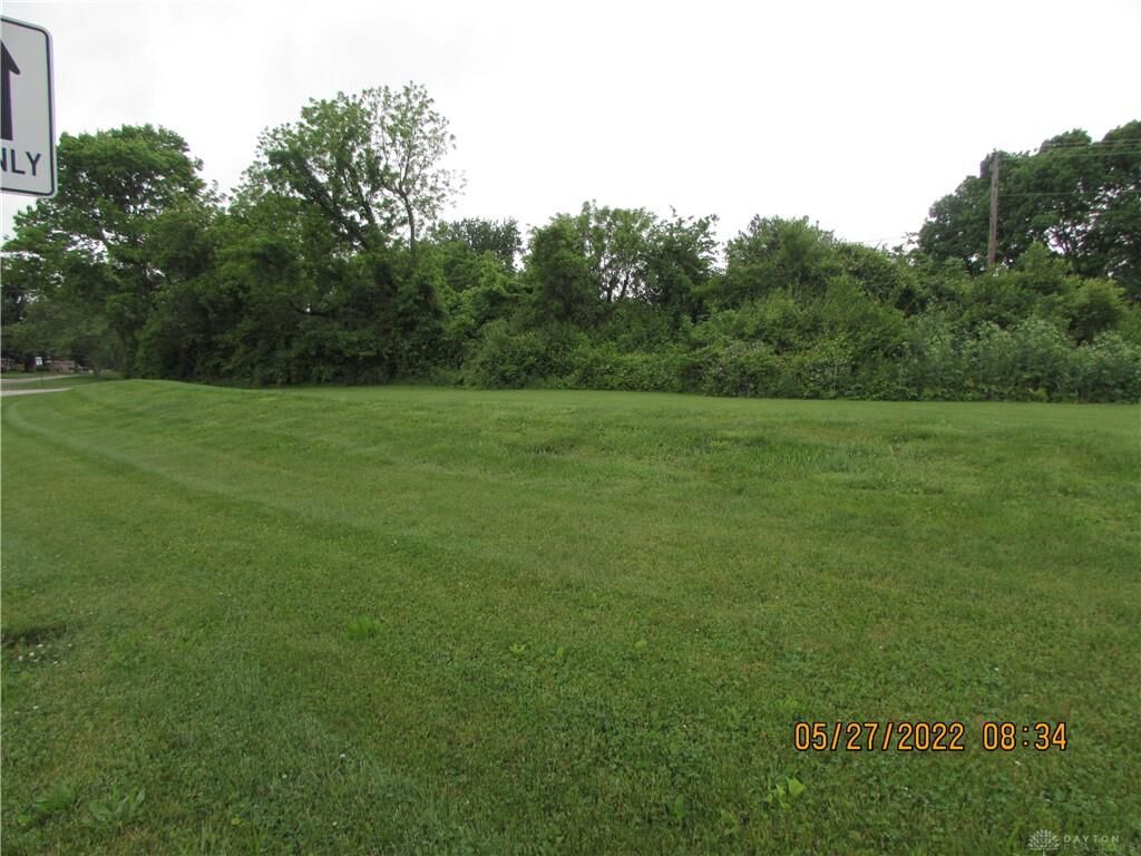 Property Photo: 3043 E Rahn Road OH 45440