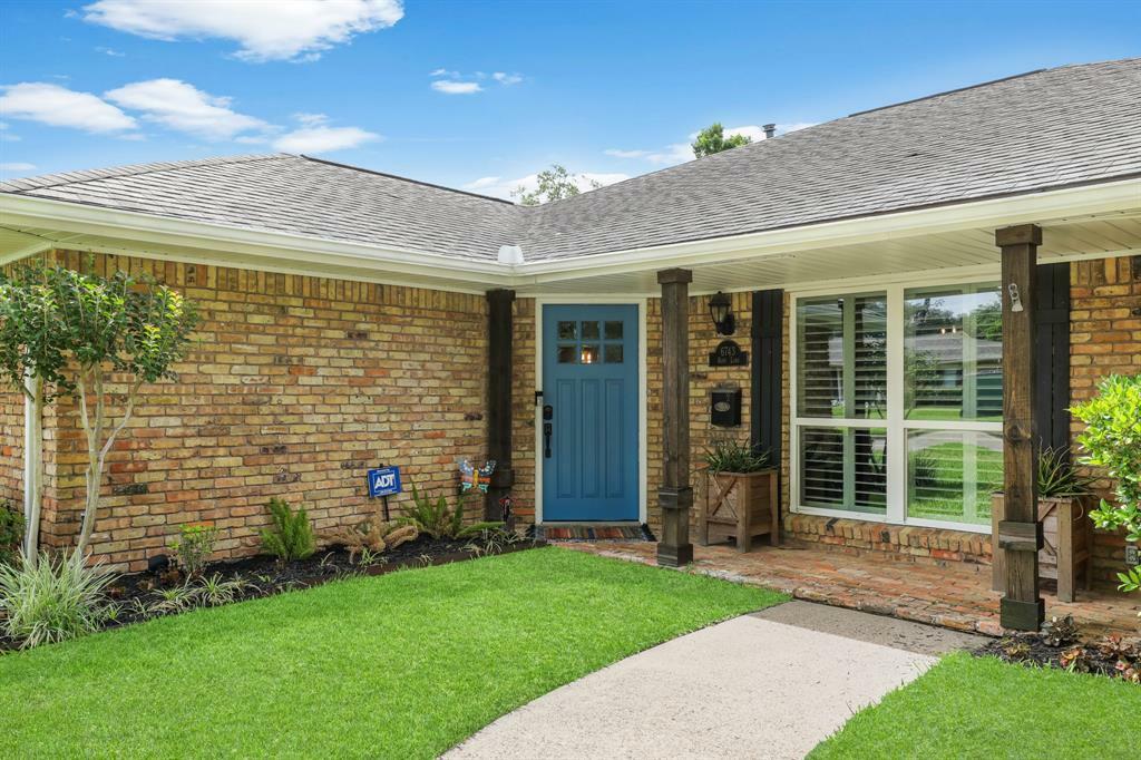 Property Photo: 6743 Kury Lane TX 77008