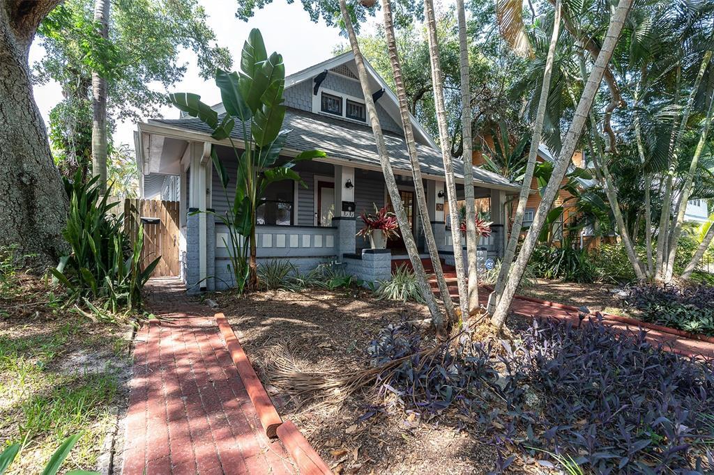 Property Photo: 241 8th Avenue N FL 33701