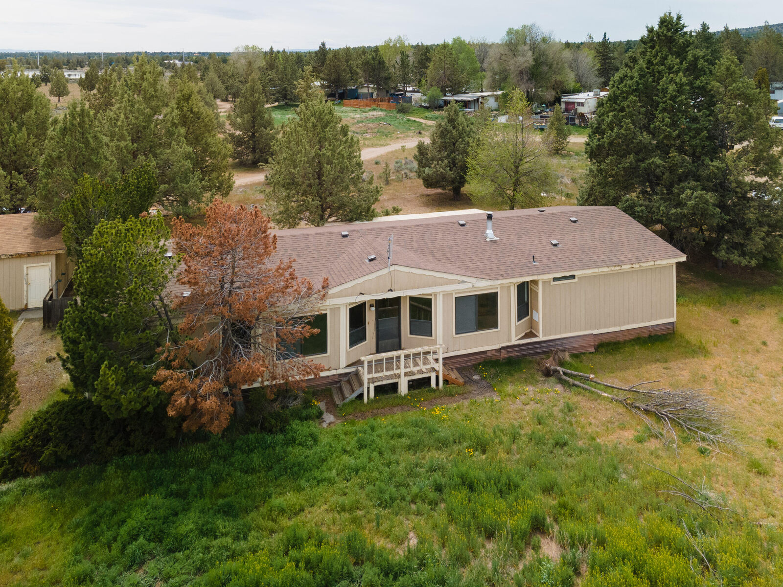 Property Photo: 7931 Highway 126 OR 97756