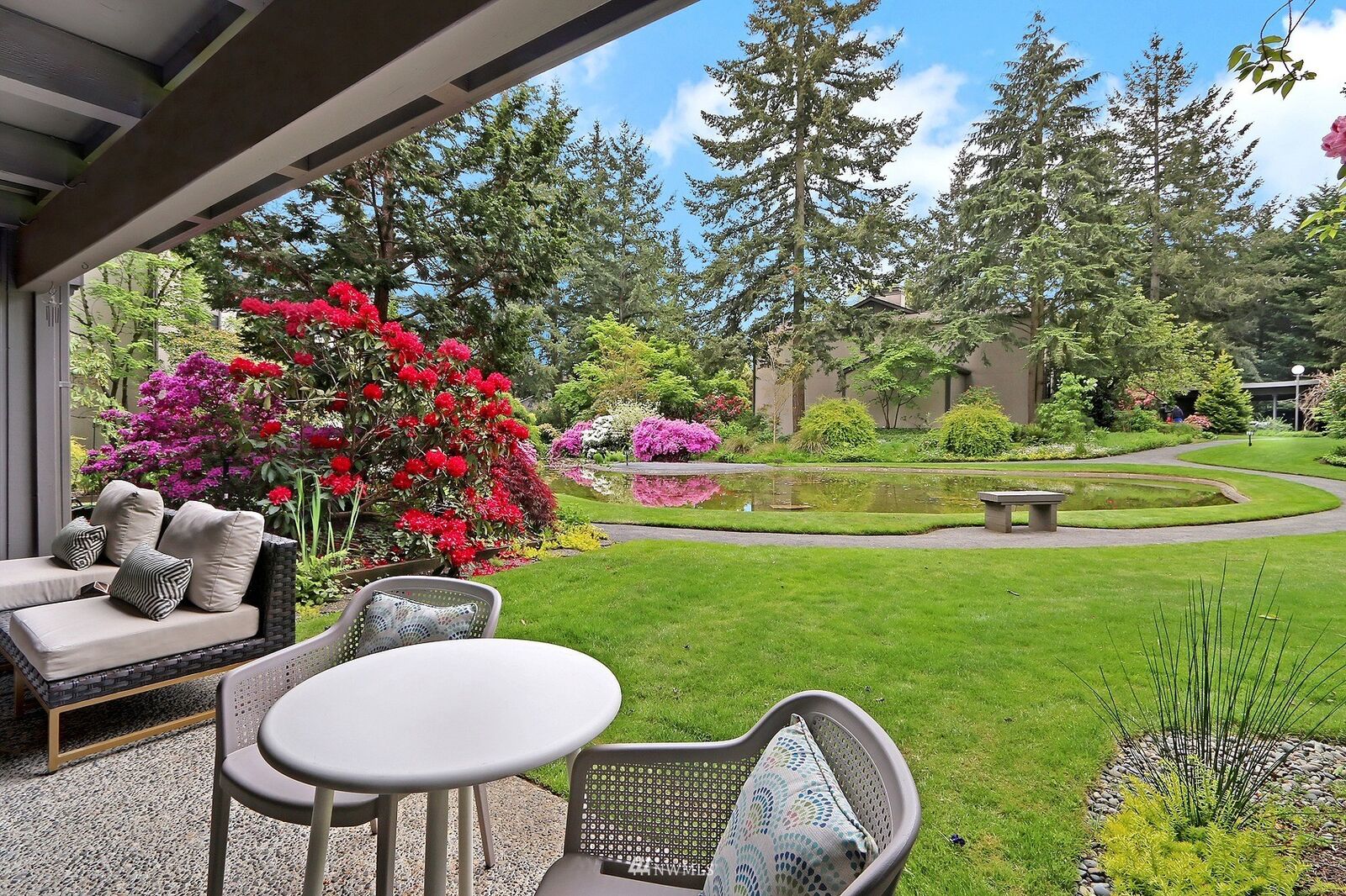 Property Photo: 1625 NE 143rd Street J-2 WA 98125