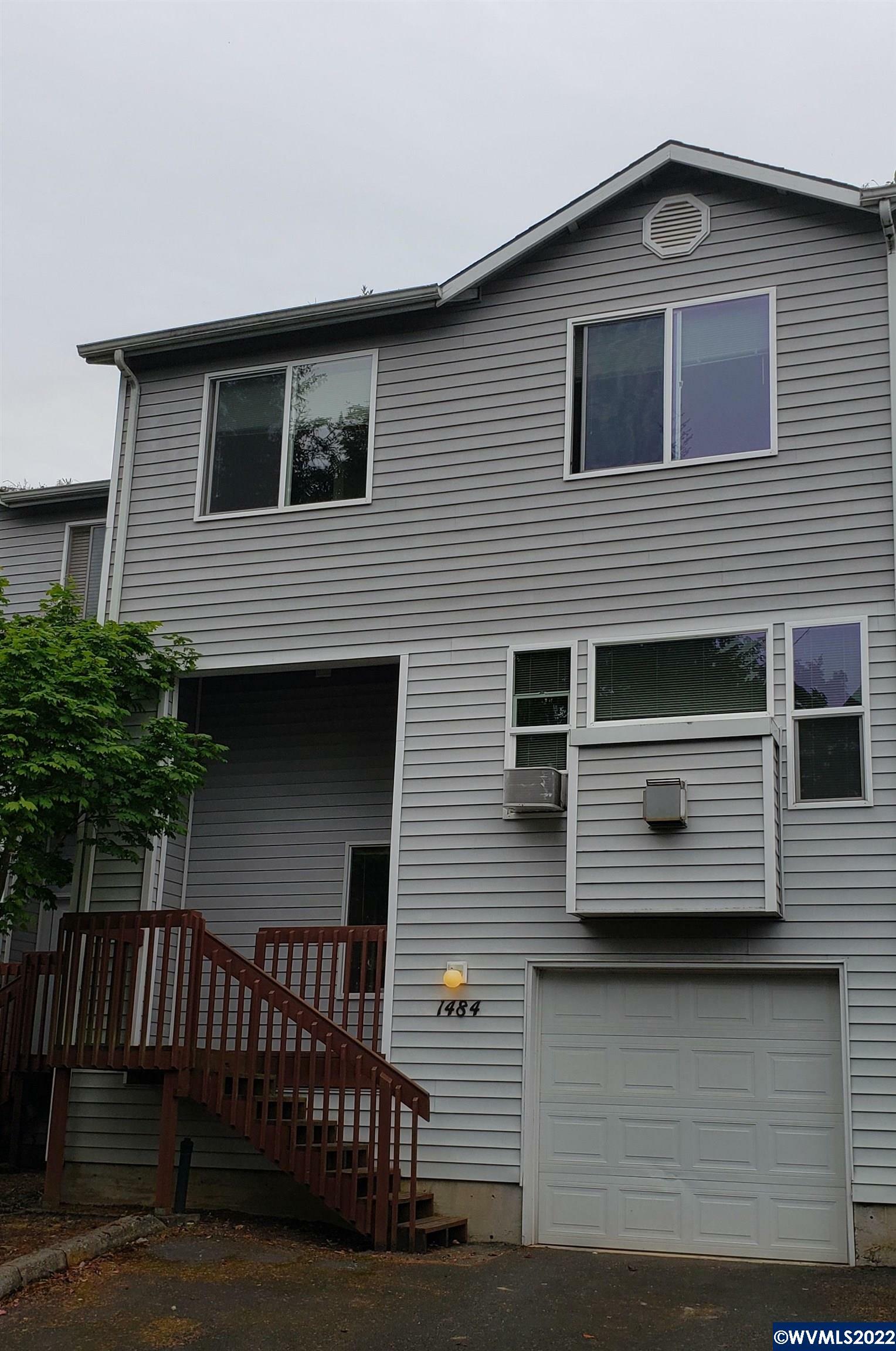 Property Photo:  1484  Madelyn Av SE  OR 97306 