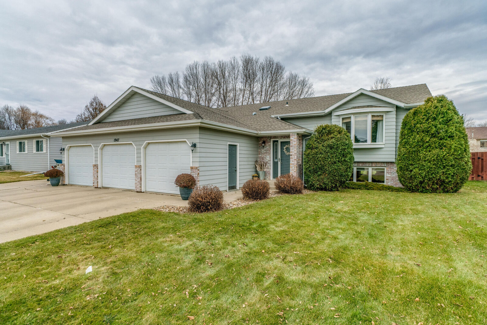 Property Photo: 1947 Tahoe Drive ND 58504