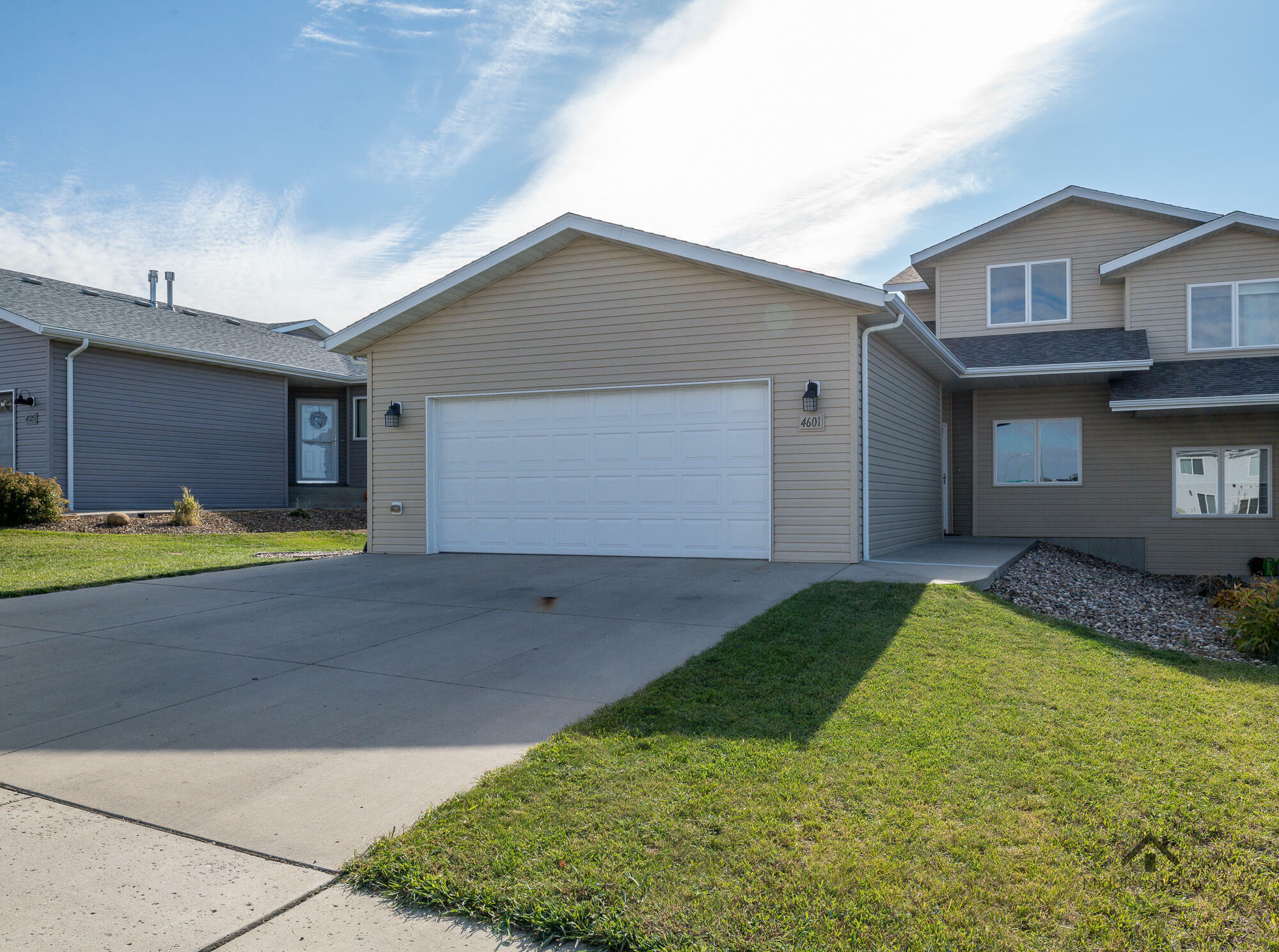 Property Photo:  4601 Impala Court NW  ND 58554 