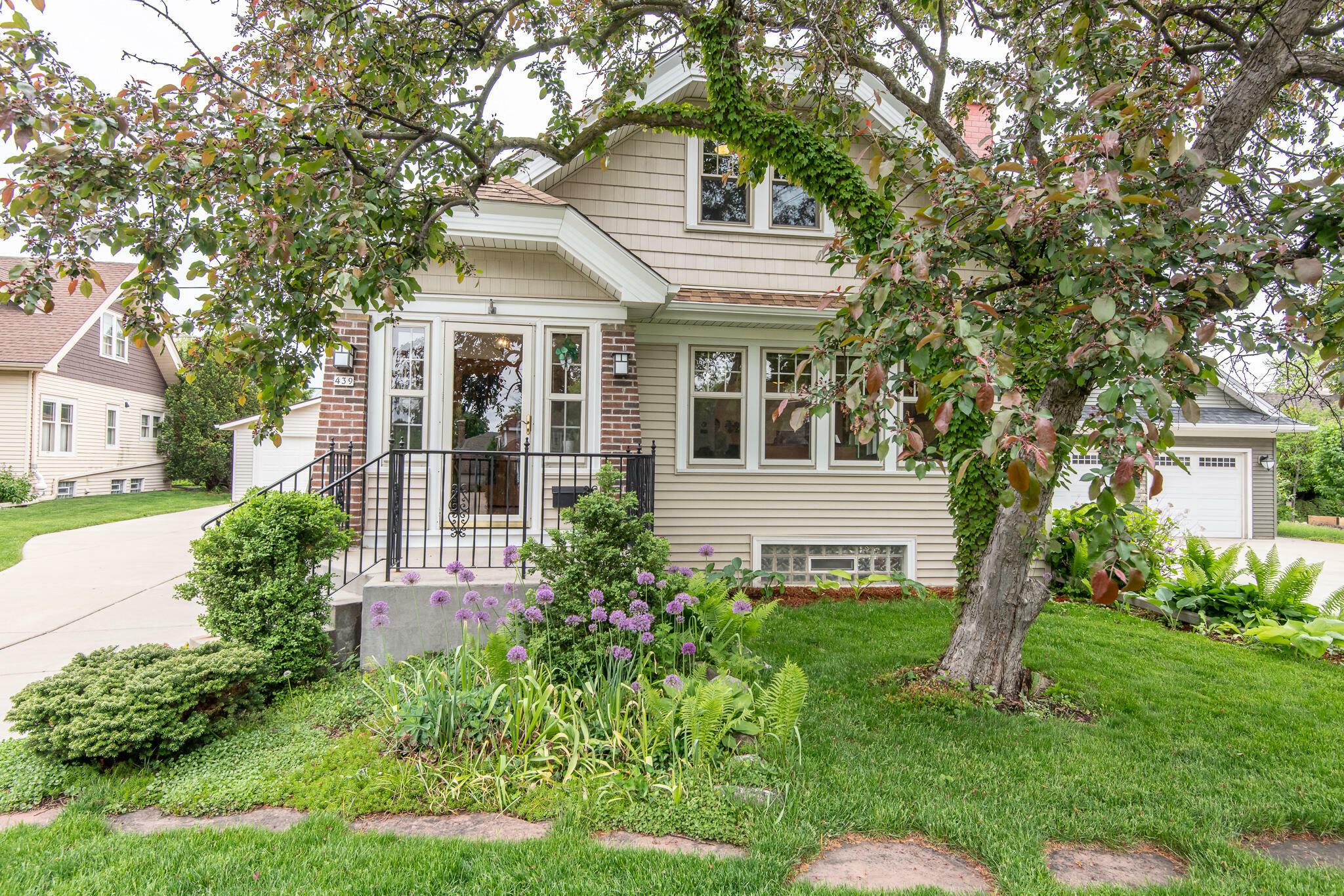 Property Photo:  439 N 50th St  WI 53208 