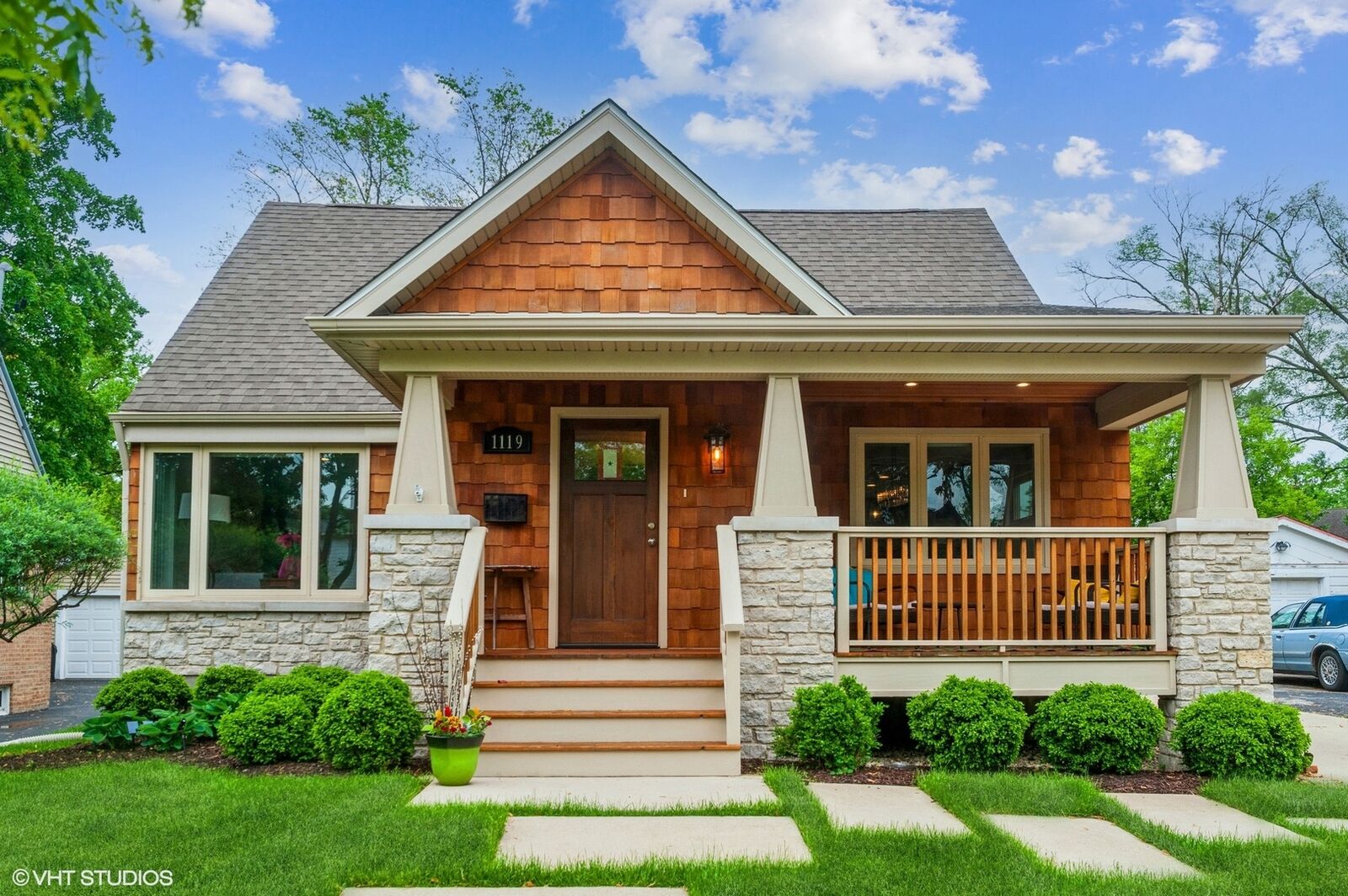 Property Photo:  1119 N Beverly Lane  IL 60004 