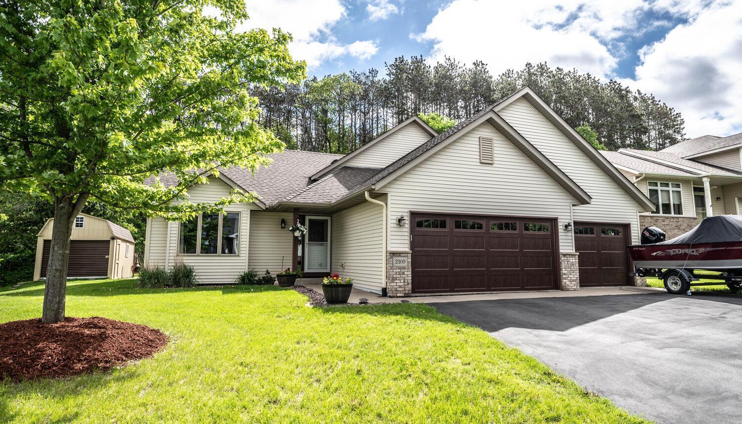 Property Photo: 2309 Valley Court MN 55057