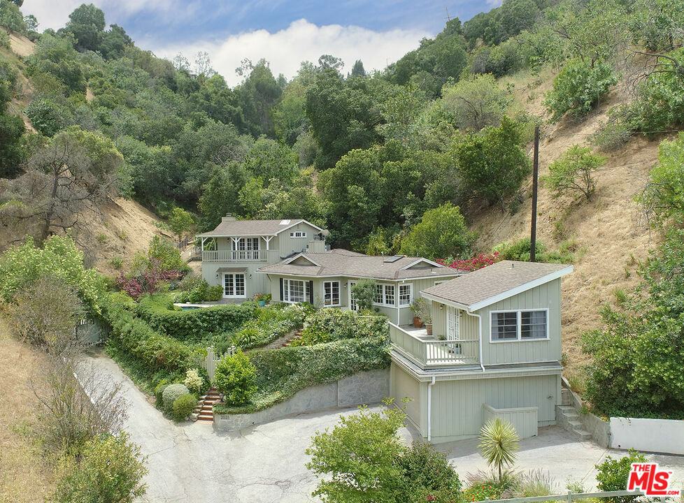 Property Photo:  3531   Coldwater Canyon Ave  CA 91604 
