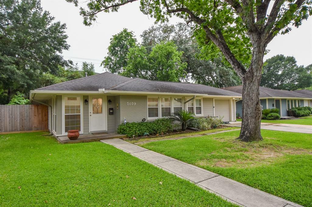 Property Photo:  5109 Maple Street  TX 77401 