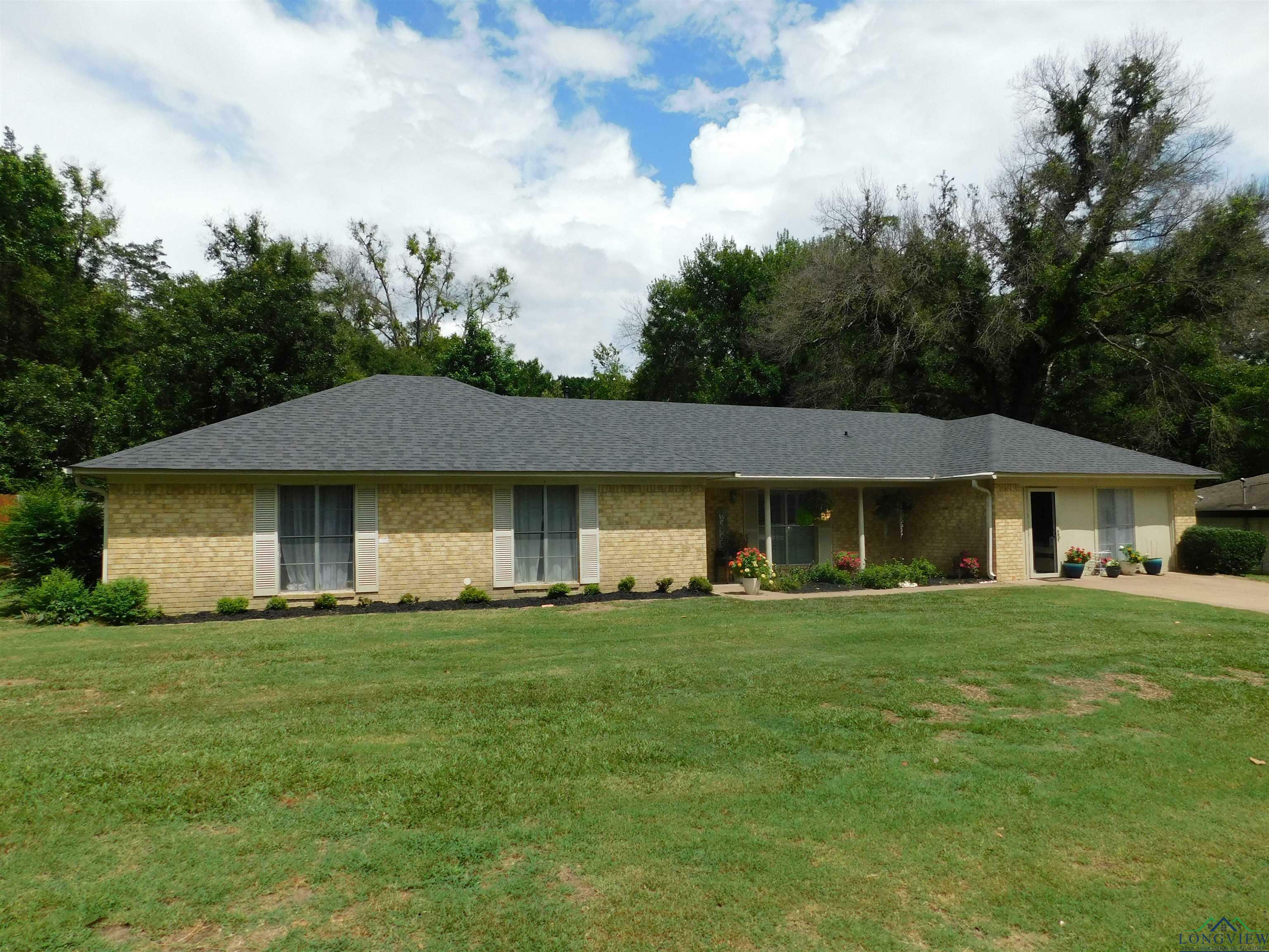 Property Photo:  1520 Robin  TX 75773 