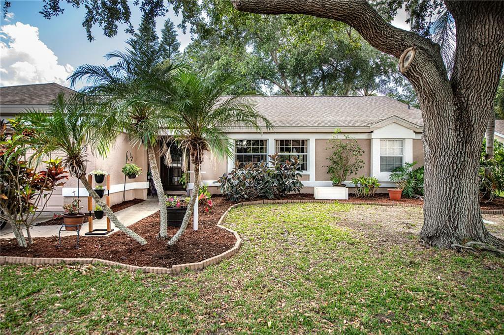 Property Photo:  4800 Hamlets Grove Drive  FL 34235 