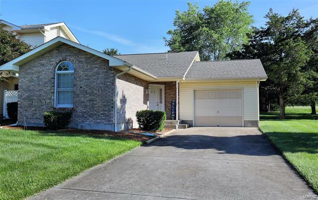 302 Holly Tree Lane  Farmington MO 63640 photo