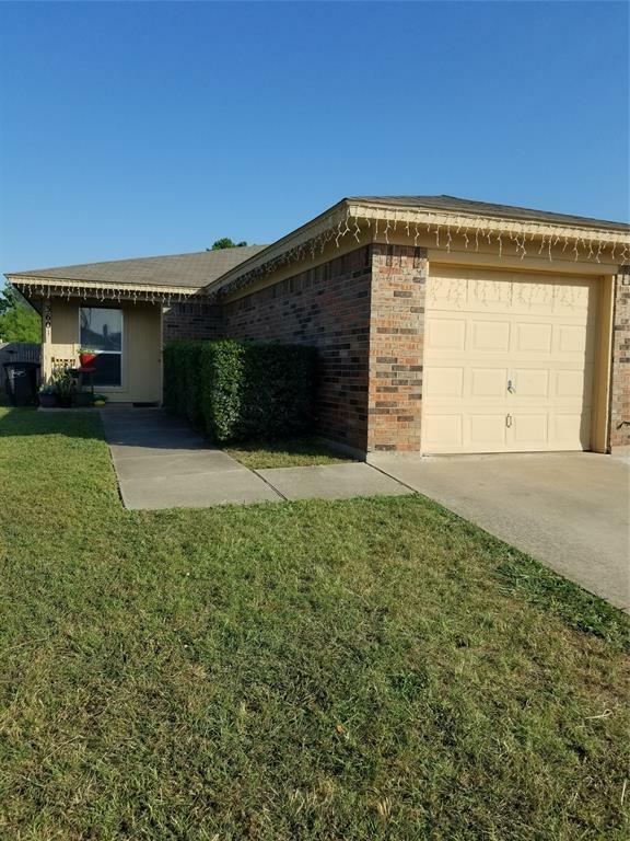 Property Photo:  3601 Hulen Park Circle  TX 76123 