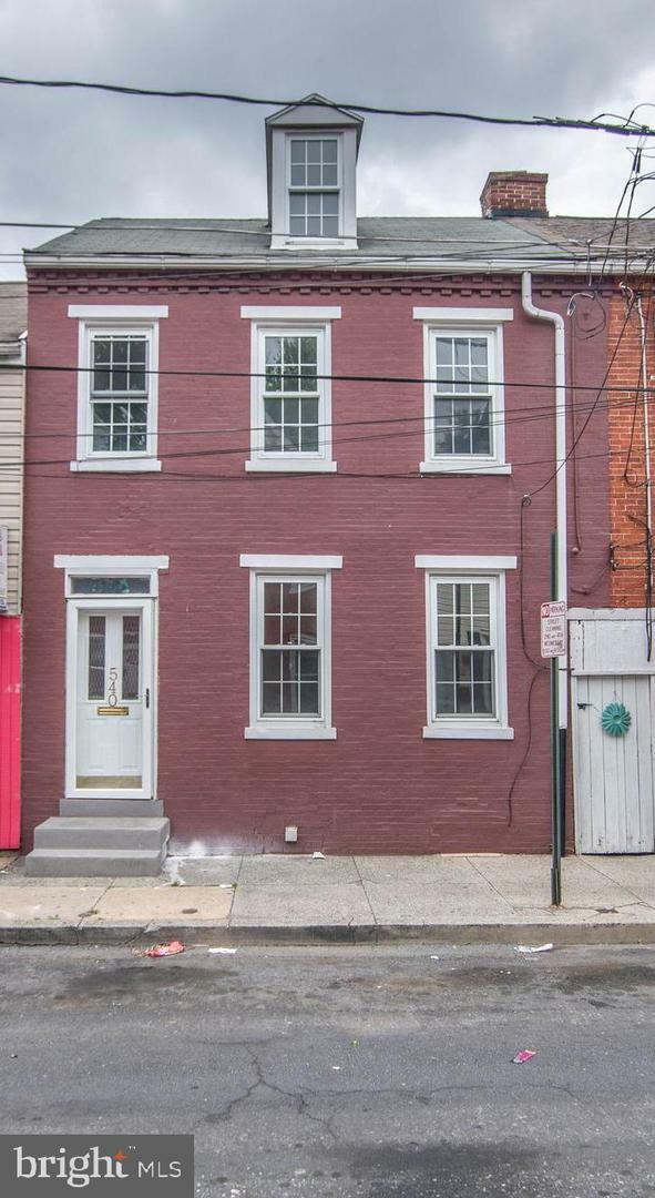 Property Photo:  540 Woodward Street  PA 17602 